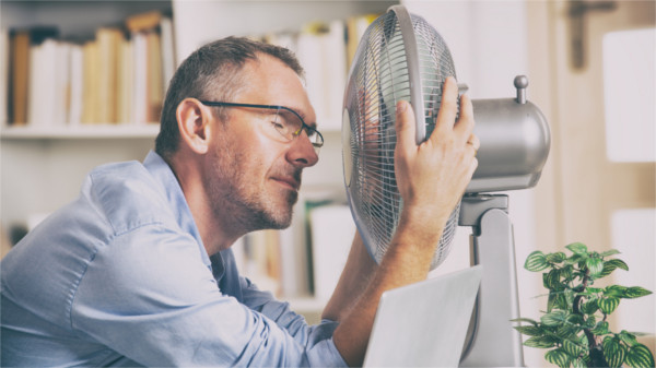 Rekord-Hitze: Was tun, wenn es zu heiß ist zum Arbeiten? - Finanztip News